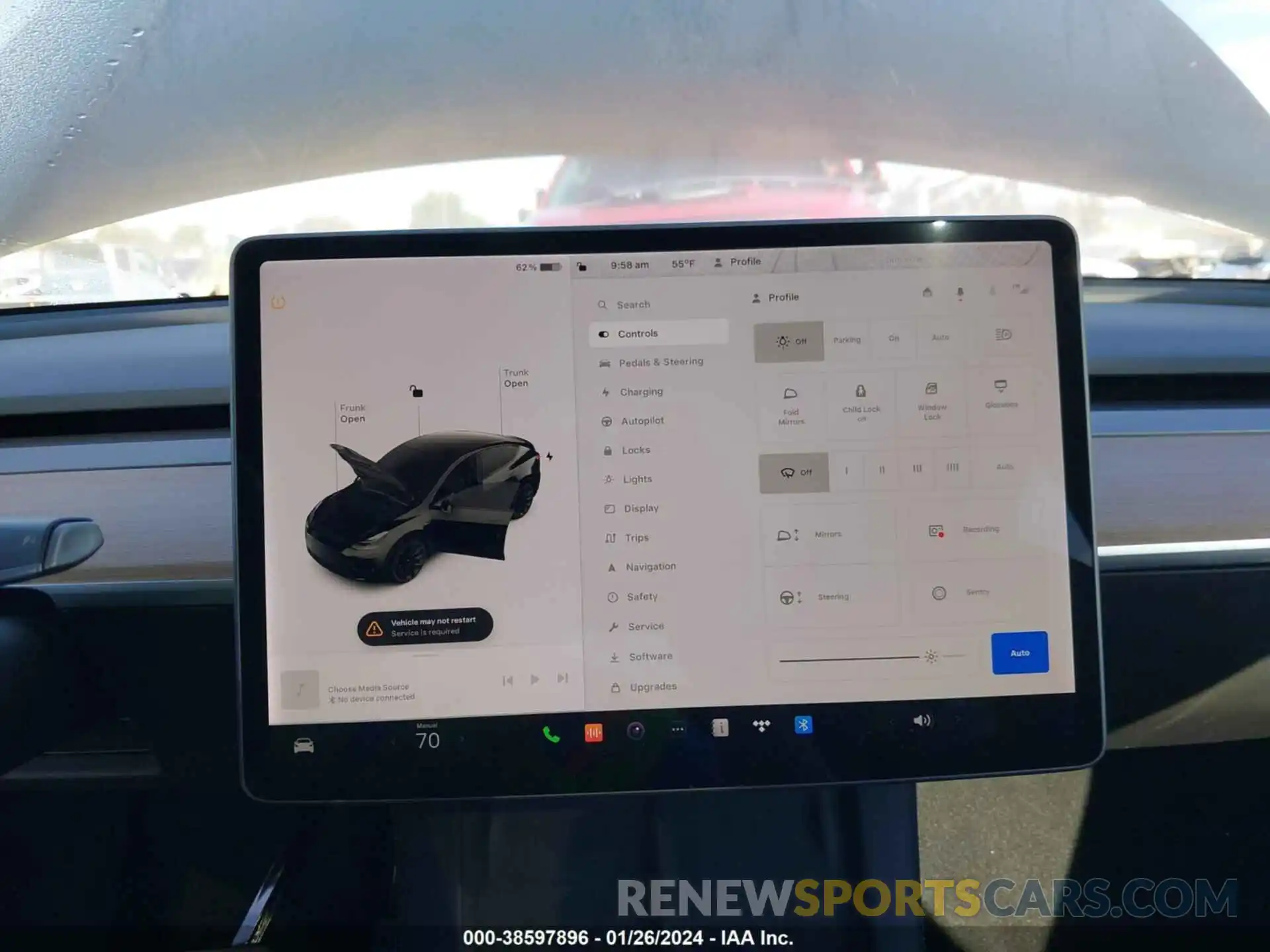 18 Photograph of a damaged car 5YJYGDEE9MF302078 TESLA MODEL Y 2021