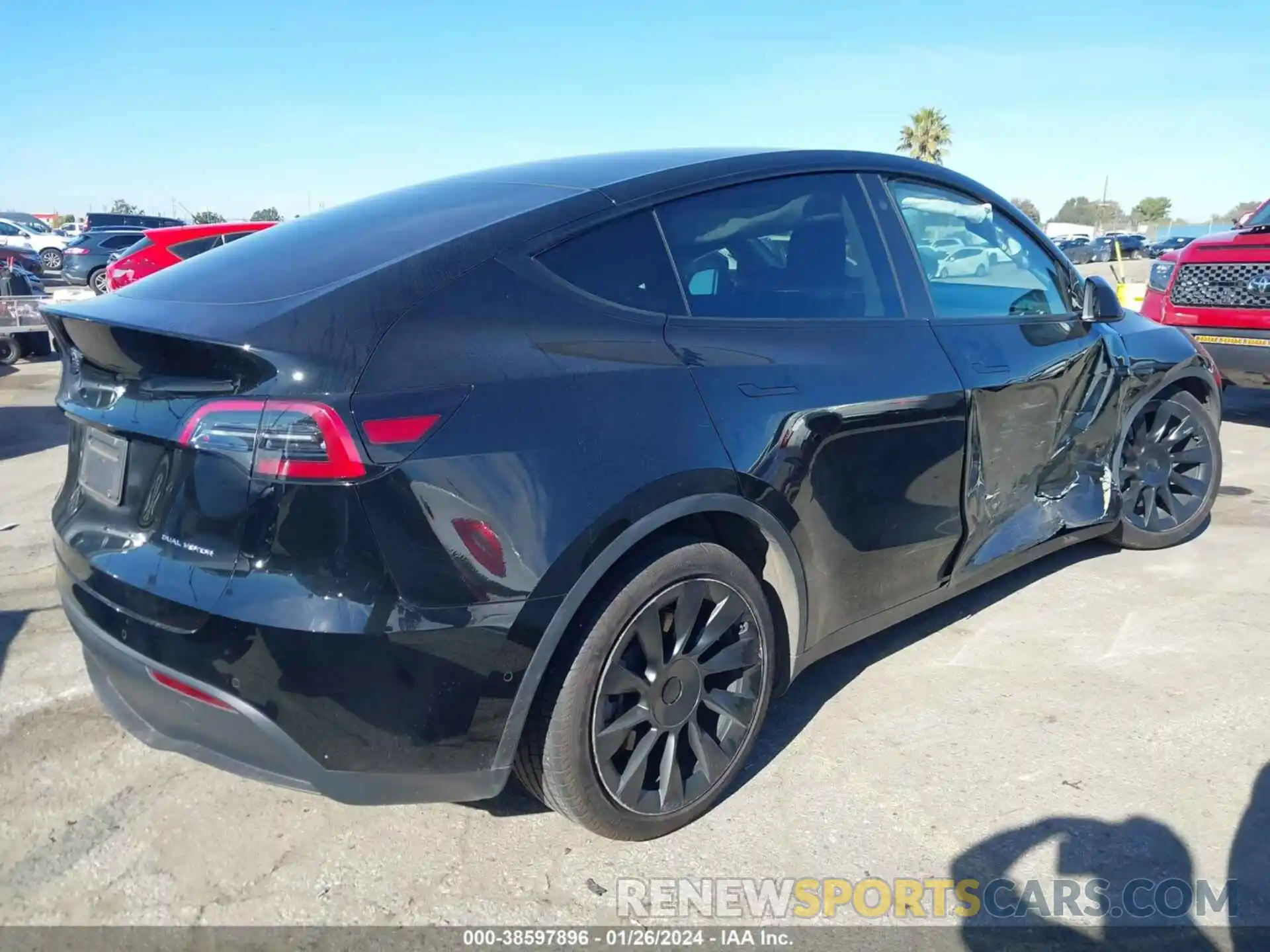 4 Photograph of a damaged car 5YJYGDEE9MF302078 TESLA MODEL Y 2021