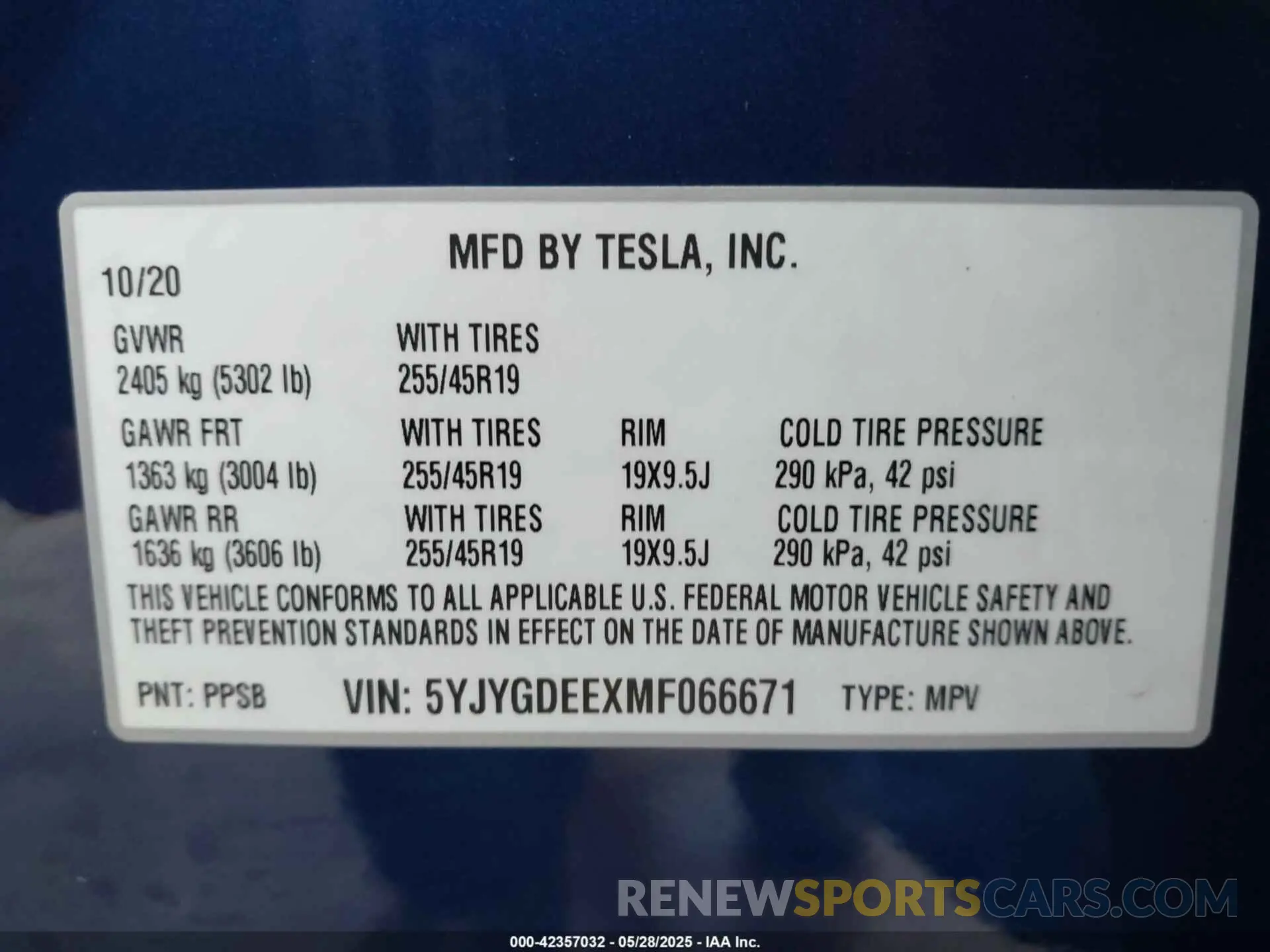 9 Photograph of a damaged car 5YJYGDEEXMF066671 TESLA MODEL Y 2021