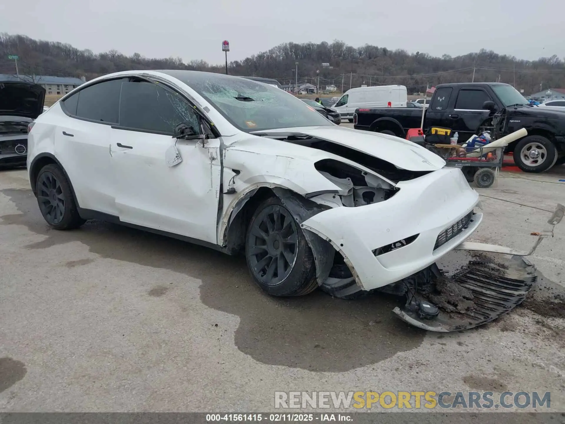 1 Photograph of a damaged car 5YJYGDEEXMF071157 TESLA MODEL Y 2021