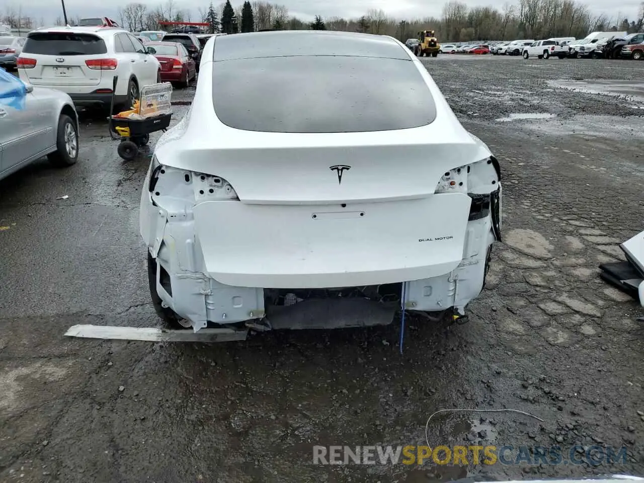 6 Photograph of a damaged car 5YJYGDEEXMF079761 TESLA MODEL Y 2021