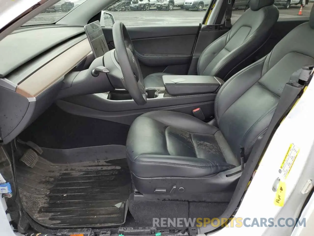 7 Photograph of a damaged car 5YJYGDEEXMF079761 TESLA MODEL Y 2021