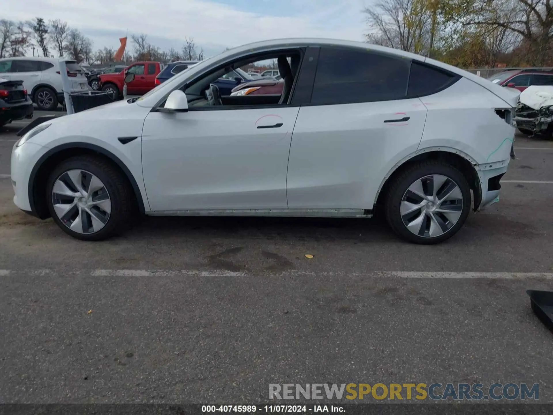 14 Photograph of a damaged car 5YJYGDEEXMF083289 TESLA MODEL Y 2021