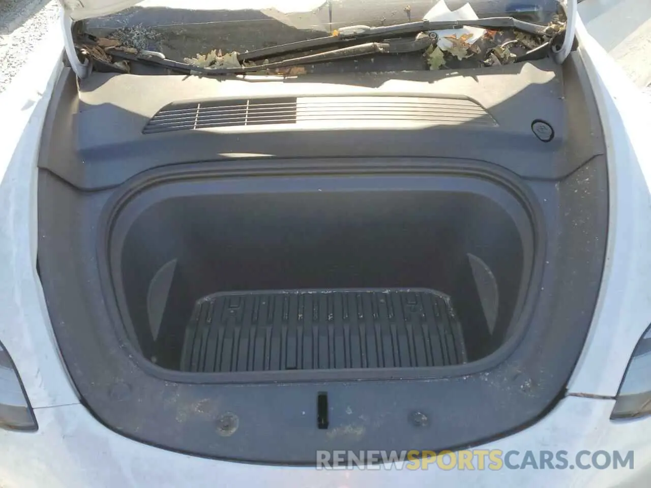 11 Photograph of a damaged car 5YJYGDEEXMF086337 TESLA MODEL Y 2021