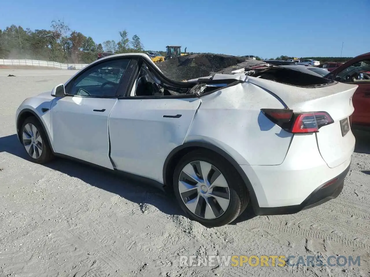 2 Photograph of a damaged car 5YJYGDEEXMF086337 TESLA MODEL Y 2021
