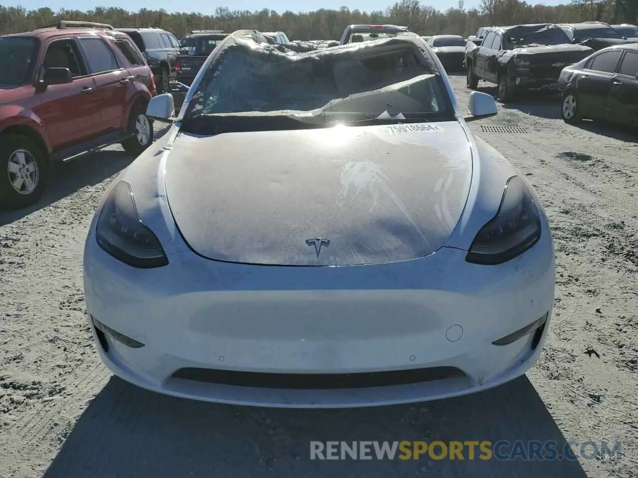 5 Photograph of a damaged car 5YJYGDEEXMF086337 TESLA MODEL Y 2021