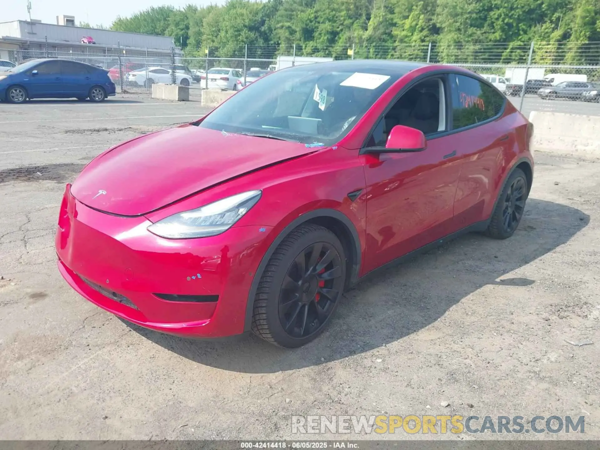 2 Photograph of a damaged car 5YJYGDEEXMF092431 TESLA MODEL Y 2021