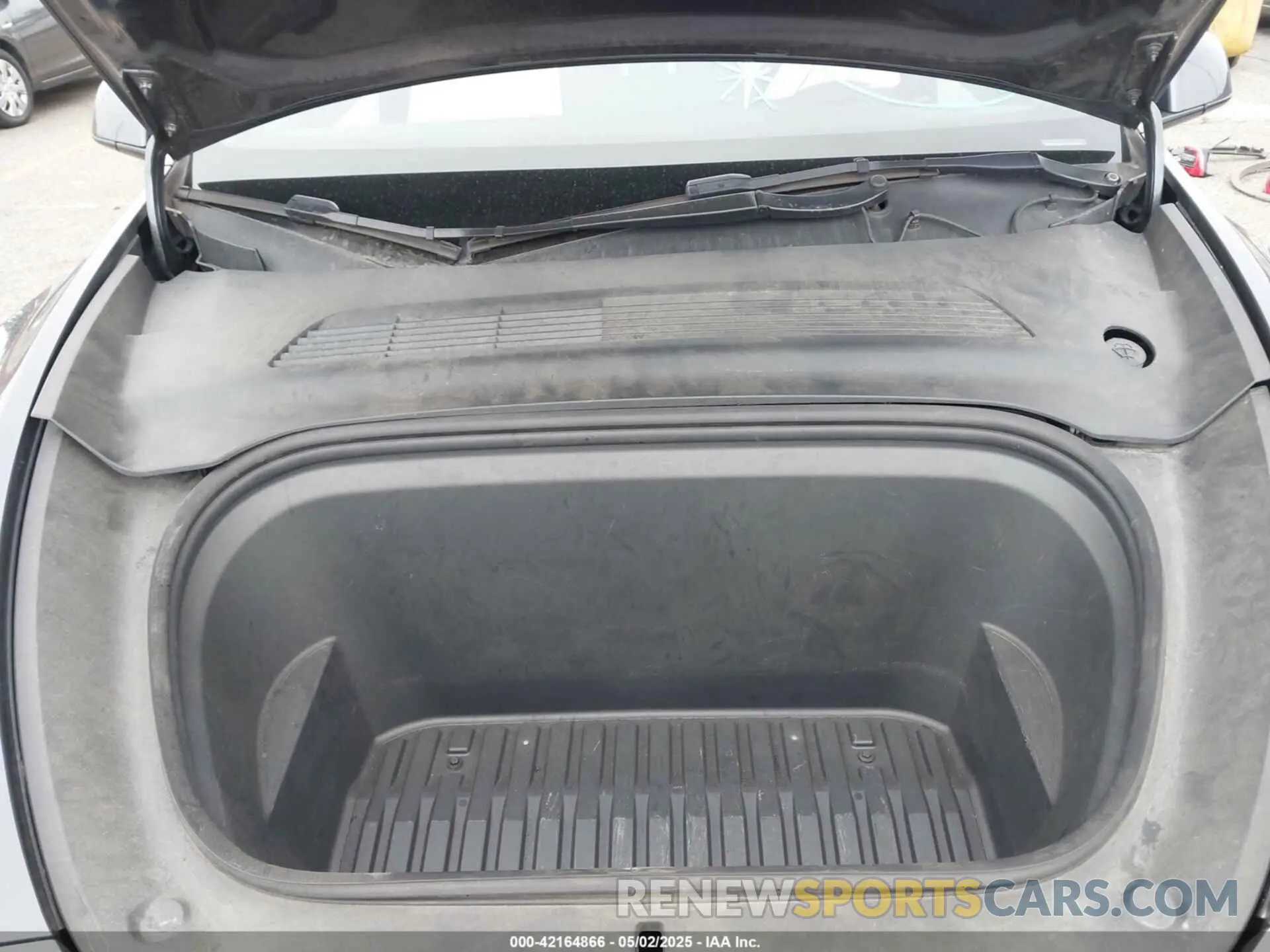 10 Photograph of a damaged car 5YJYGDEEXMF092901 TESLA MODEL Y 2021