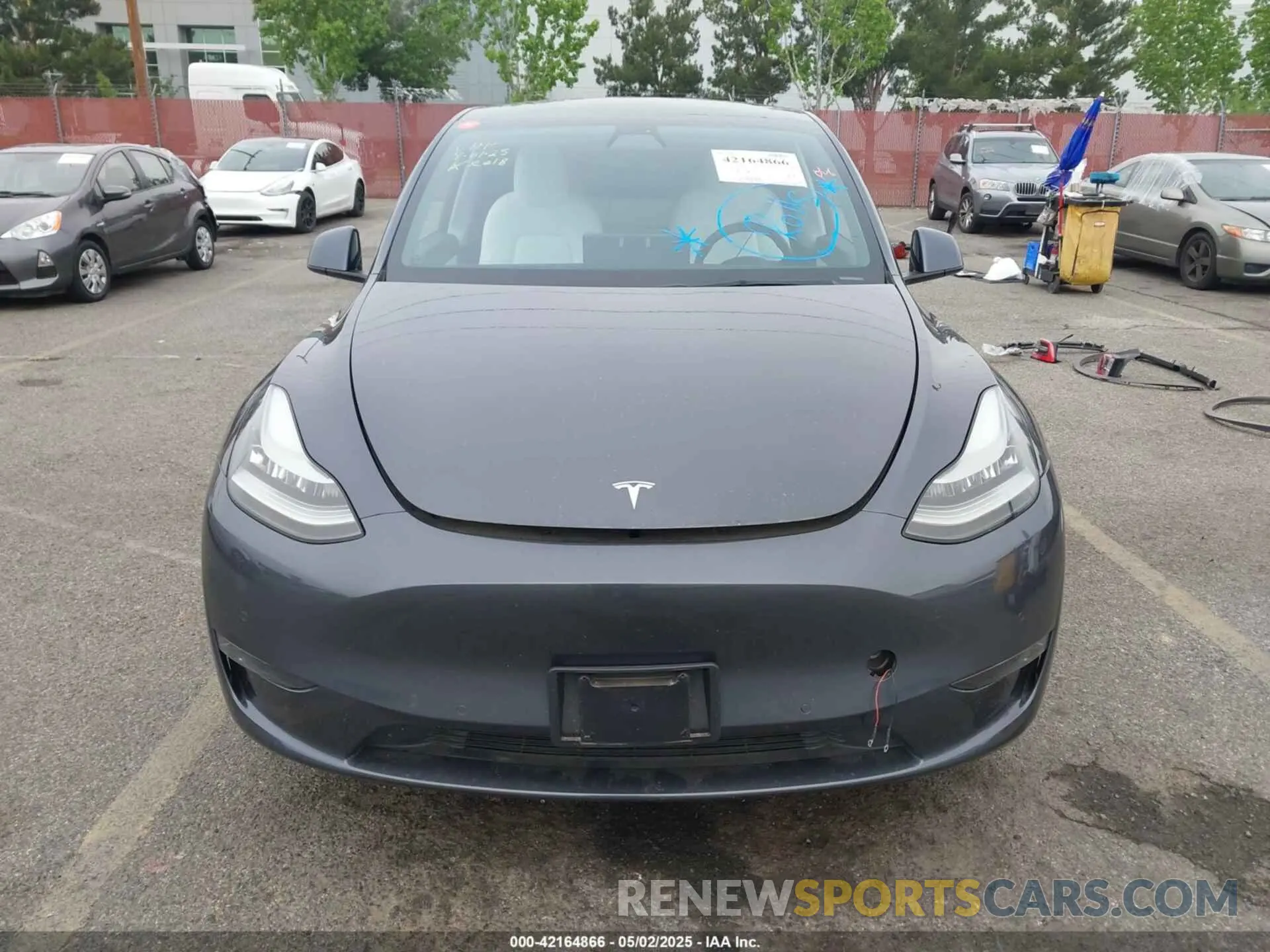 13 Photograph of a damaged car 5YJYGDEEXMF092901 TESLA MODEL Y 2021