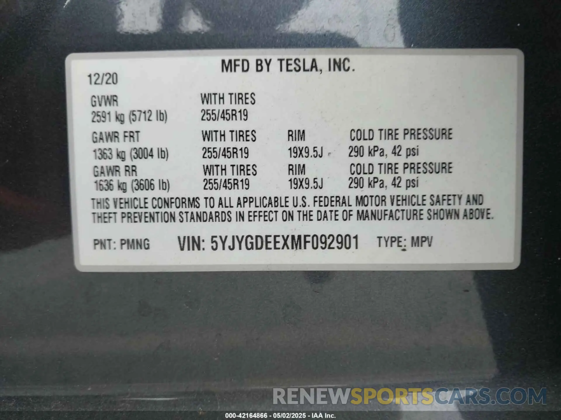 9 Photograph of a damaged car 5YJYGDEEXMF092901 TESLA MODEL Y 2021