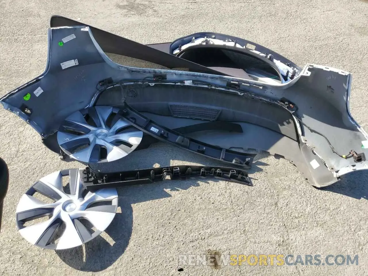 12 Photograph of a damaged car 5YJYGDEEXMF094437 TESLA MODEL Y 2021