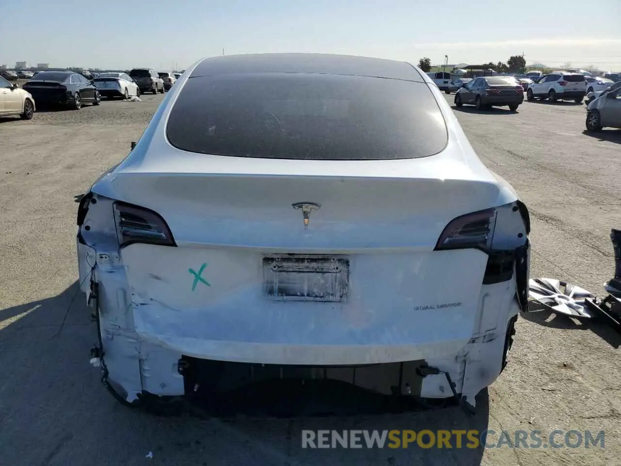 6 Photograph of a damaged car 5YJYGDEEXMF094437 TESLA MODEL Y 2021
