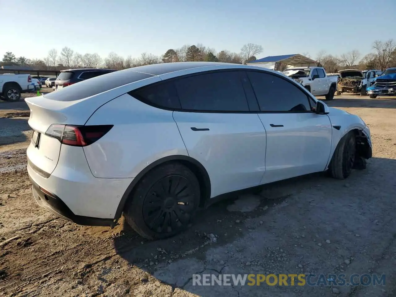 3 Photograph of a damaged car 5YJYGDEEXMF124925 TESLA MODEL Y 2021