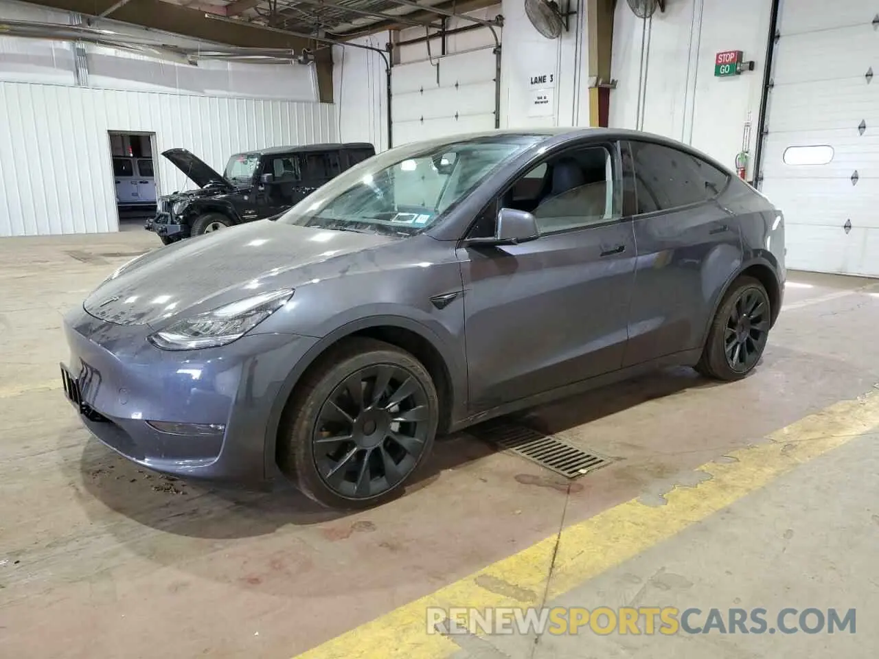 1 Photograph of a damaged car 5YJYGDEEXMF125220 TESLA MODEL Y 2021