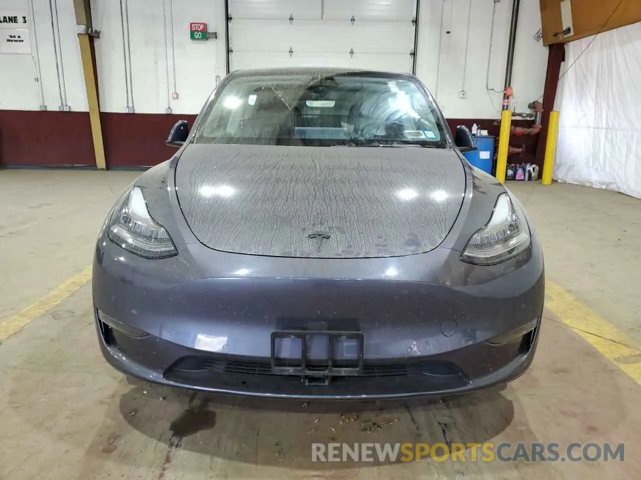 5 Photograph of a damaged car 5YJYGDEEXMF125220 TESLA MODEL Y 2021
