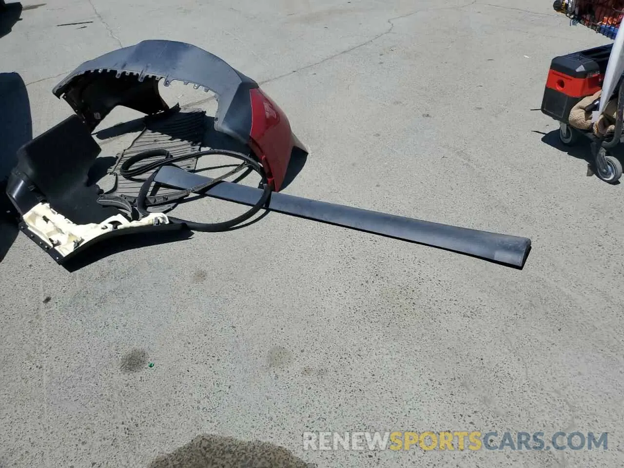 13 Photograph of a damaged car 5YJYGDEEXMF145239 TESLA MODEL Y 2021