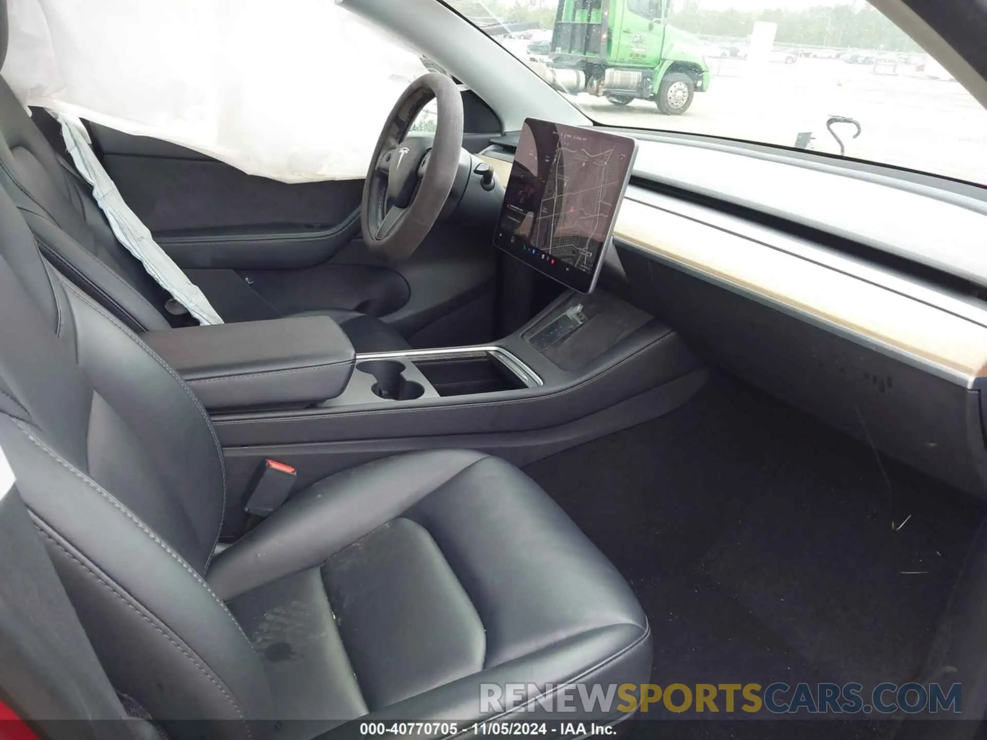 5 Photograph of a damaged car 5YJYGDEEXMF145788 TESLA MODEL Y 2021