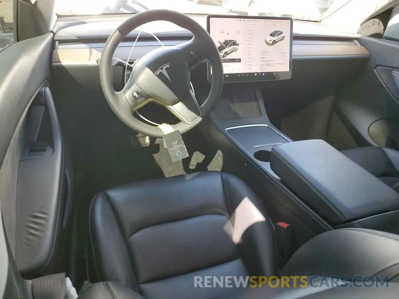 8 Photograph of a damaged car 5YJYGDEEXMF146617 TESLA MODEL Y 2021