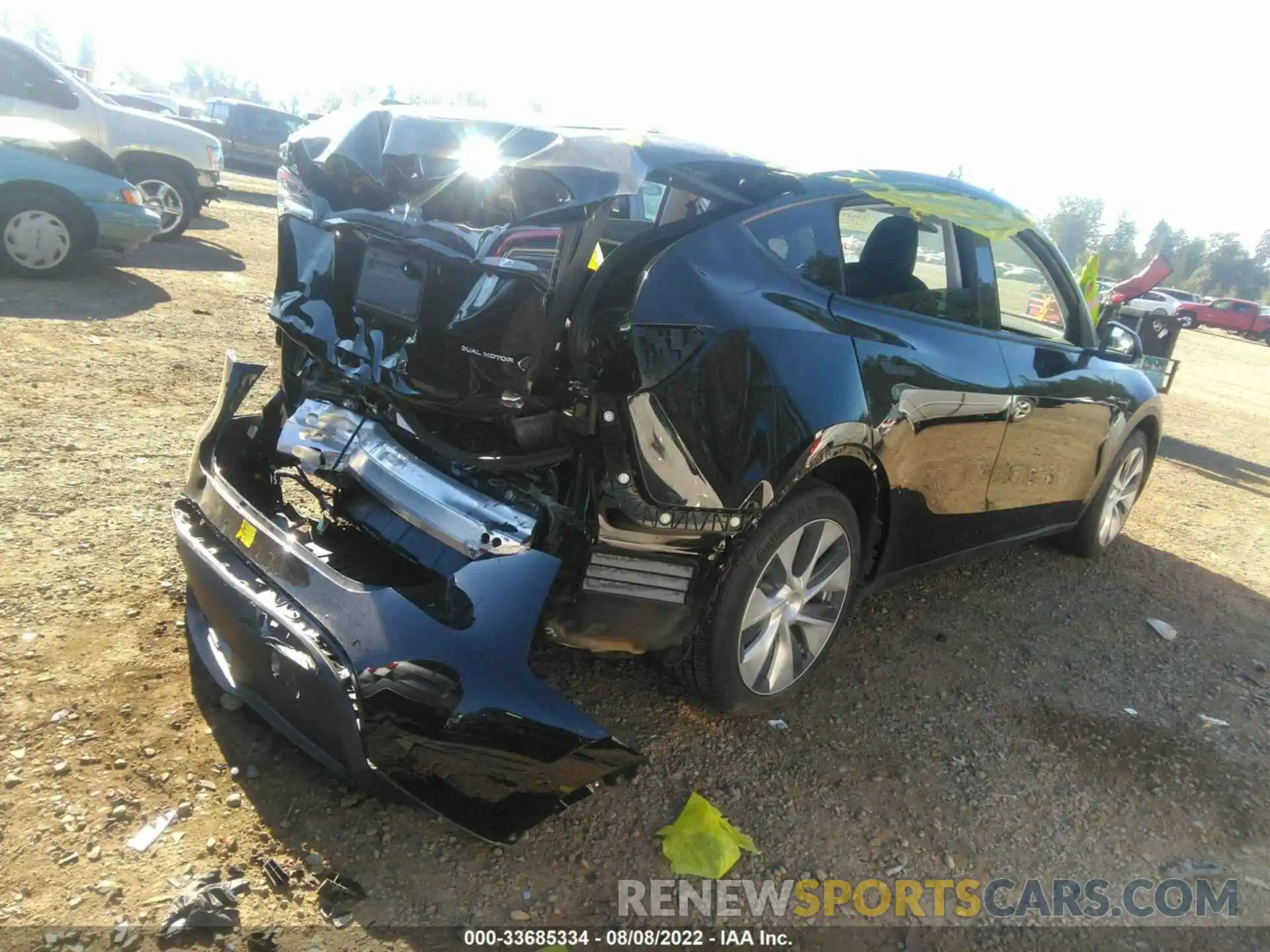 4 Photograph of a damaged car 5YJYGDEEXMF150280 TESLA MODEL Y 2021