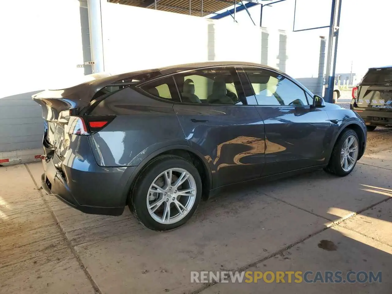 3 Photograph of a damaged car 5YJYGDEEXMF151557 TESLA MODEL Y 2021