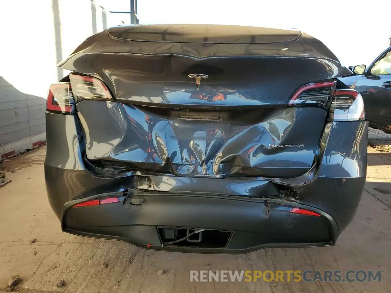 6 Photograph of a damaged car 5YJYGDEEXMF151557 TESLA MODEL Y 2021