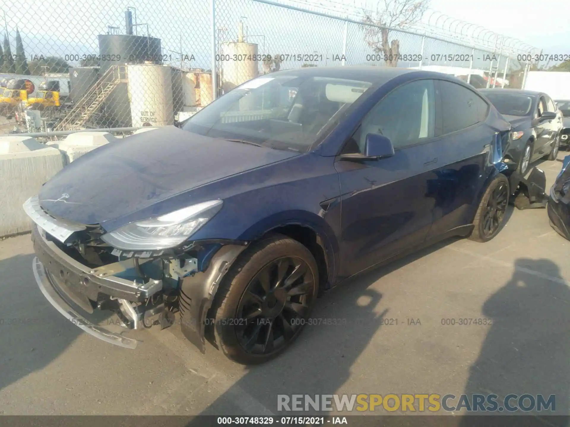 2 Photograph of a damaged car 5YJYGDEEXMF161585 TESLA MODEL Y 2021