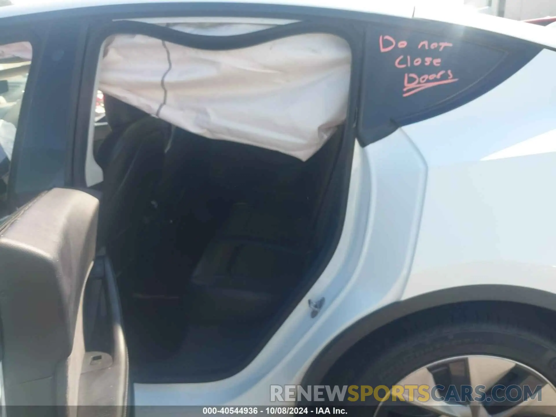 8 Photograph of a damaged car 5YJYGDEEXMF174854 TESLA MODEL Y 2021
