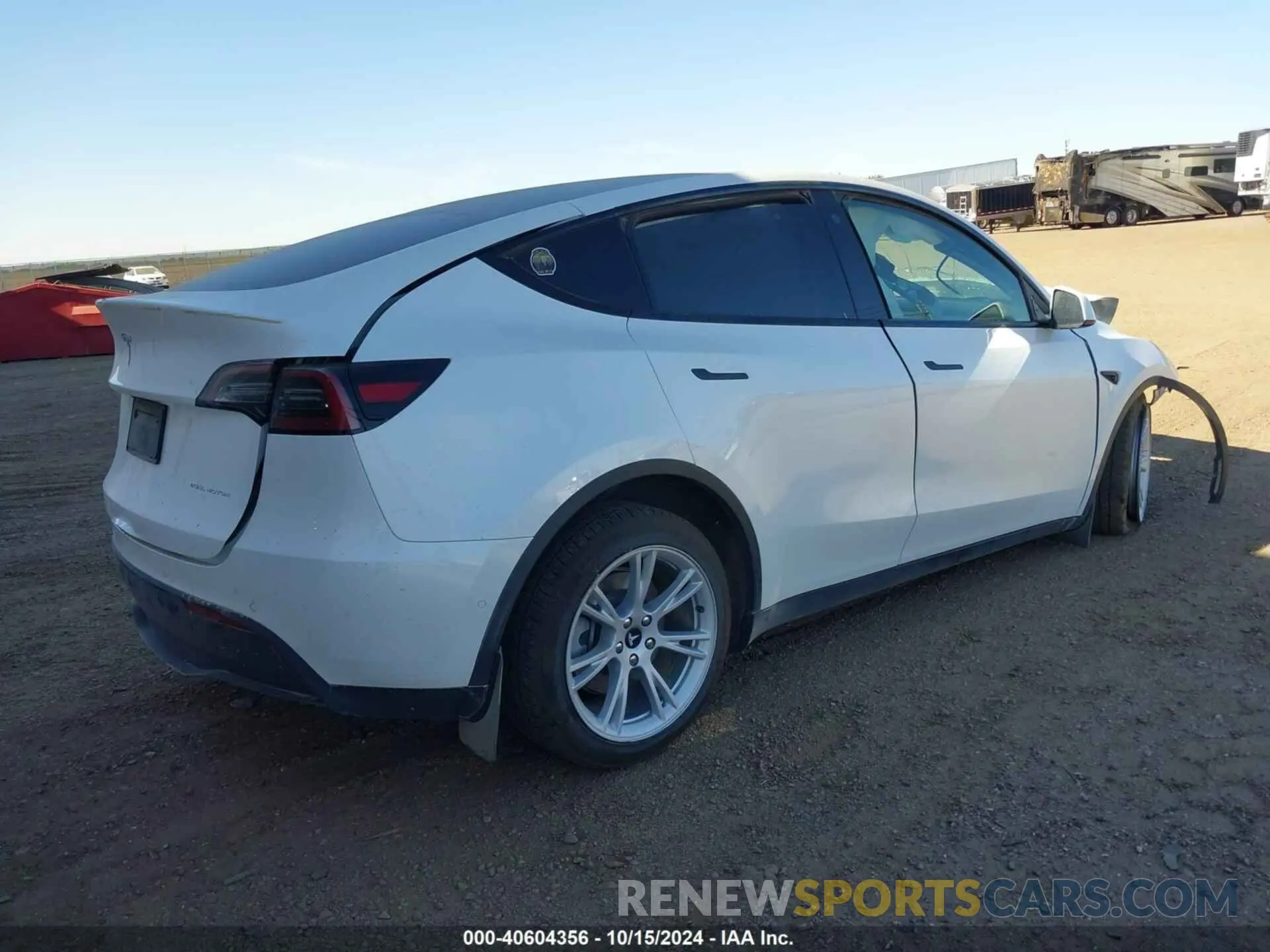 4 Photograph of a damaged car 5YJYGDEEXMF193632 TESLA MODEL Y 2021