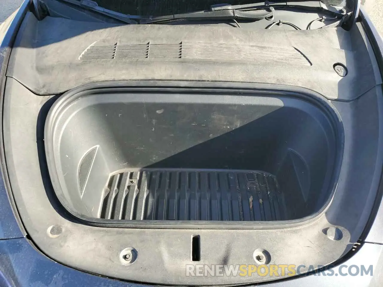 12 Photograph of a damaged car 5YJYGDEEXMF217475 TESLA MODEL Y 2021