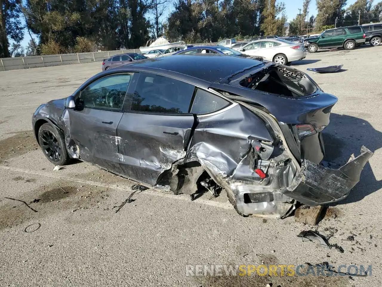2 Photograph of a damaged car 5YJYGDEEXMF217475 TESLA MODEL Y 2021