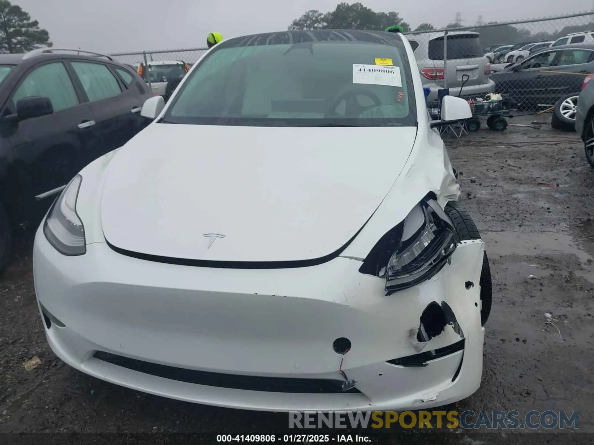 12 Photograph of a damaged car 5YJYGDEEXMF228914 TESLA MODEL Y 2021