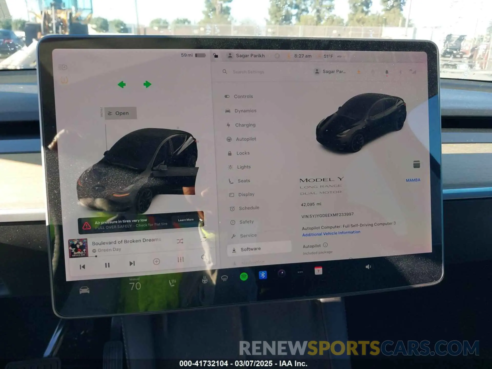 17 Photograph of a damaged car 5YJYGDEEXMF233997 TESLA MODEL Y 2021