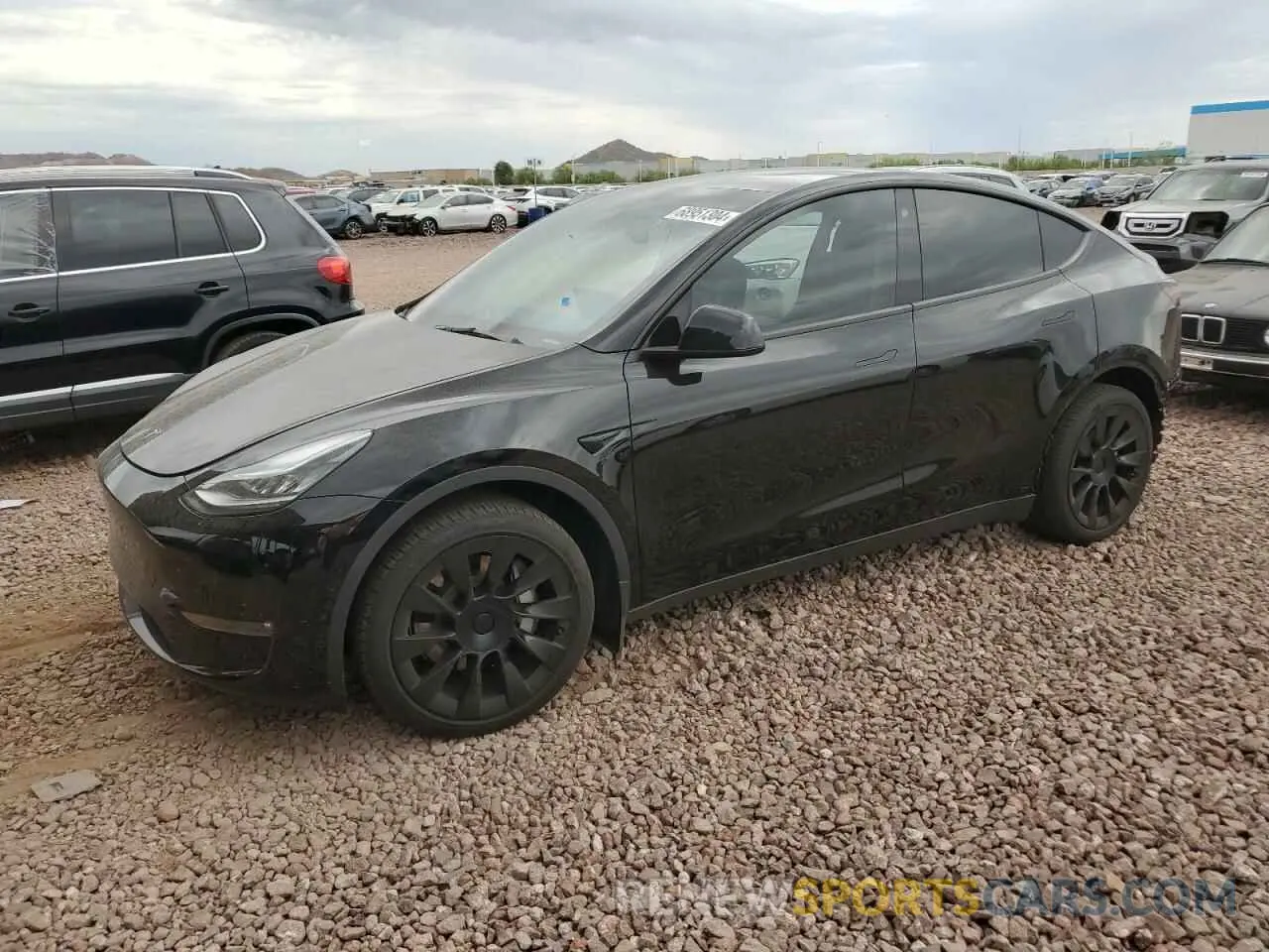 1 Photograph of a damaged car 5YJYGDEEXMF253974 TESLA MODEL Y 2021
