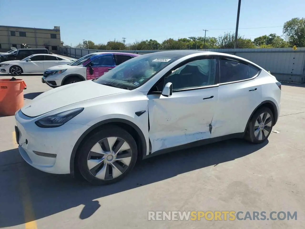 1 Photograph of a damaged car 5YJYGDEEXMF265333 TESLA MODEL Y 2021
