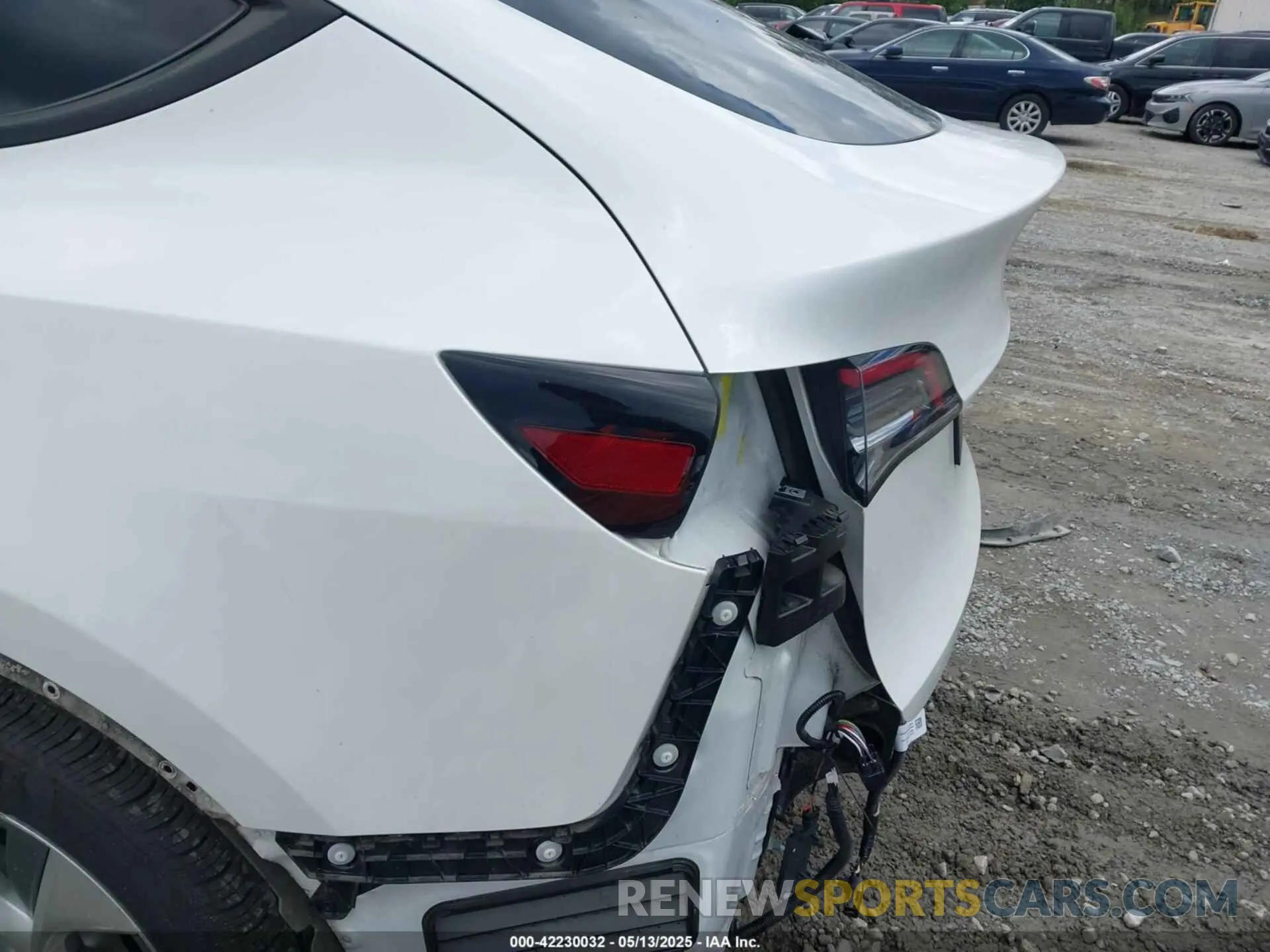20 Photograph of a damaged car 5YJYGDEEXMF267616 TESLA MODEL Y 2021