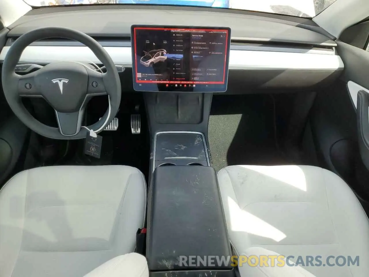9 Photograph of a damaged car 5YJYGDEEXMF268300 TESLA MODEL Y 2021