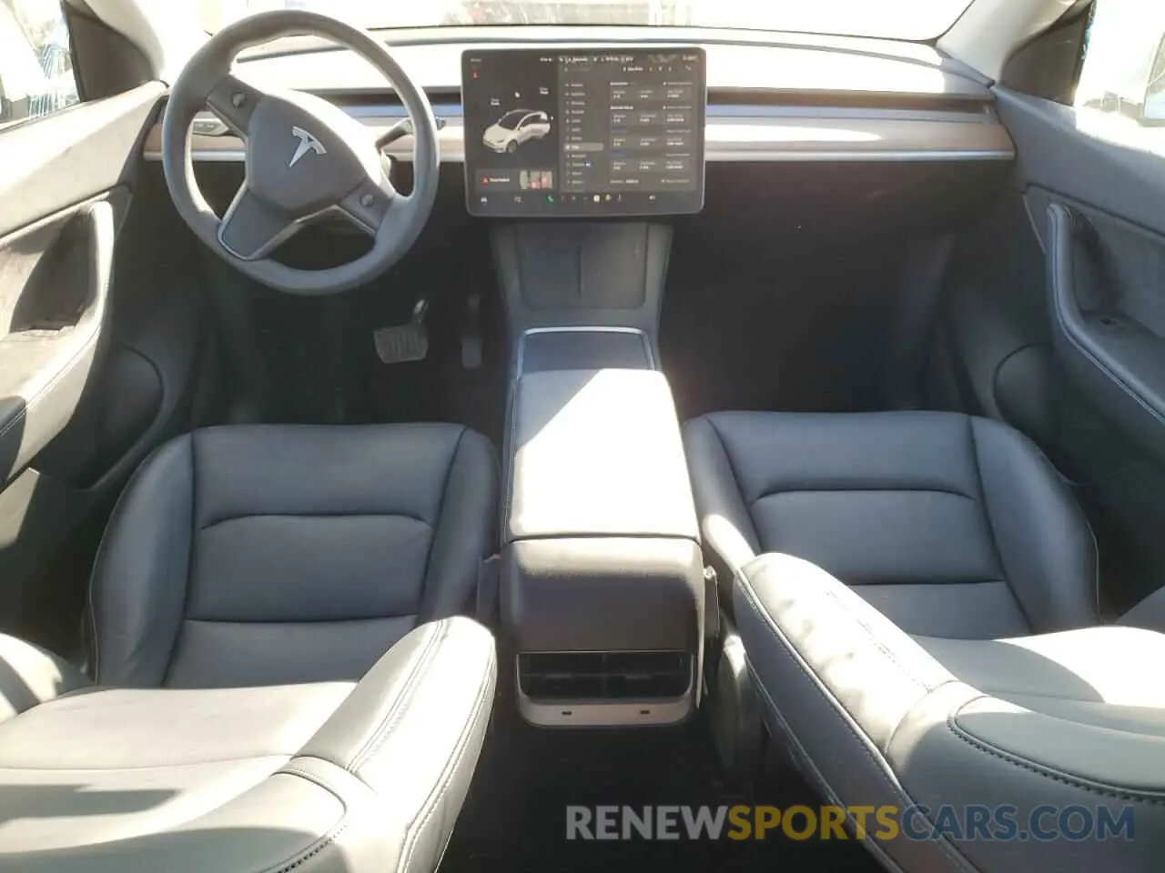 8 Photograph of a damaged car 5YJYGDEEXMF268491 TESLA MODEL Y 2021