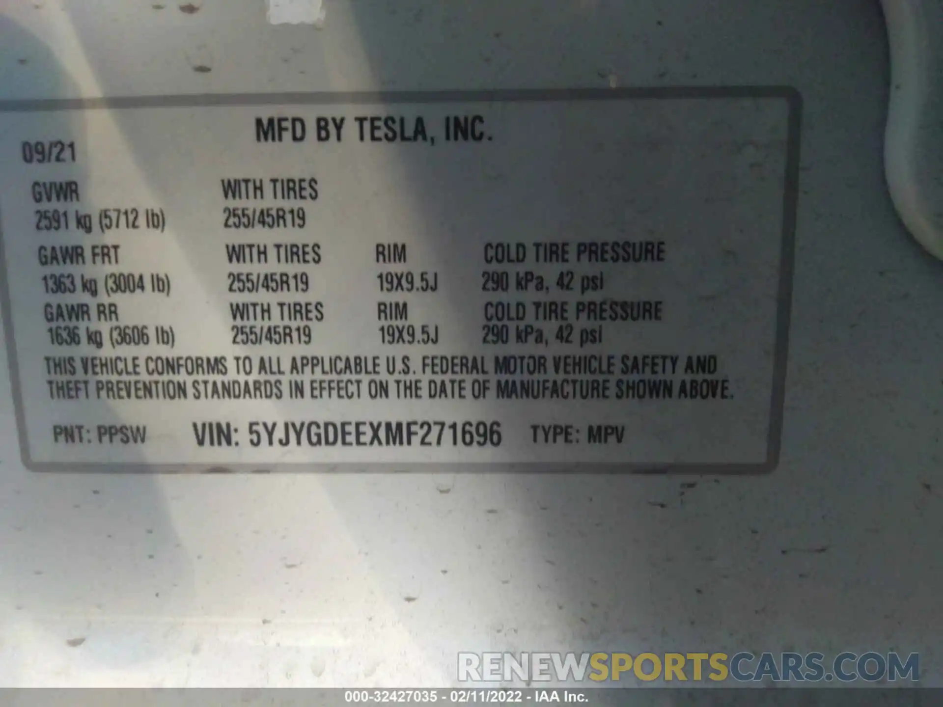 9 Photograph of a damaged car 5YJYGDEEXMF271696 TESLA MODEL Y 2021