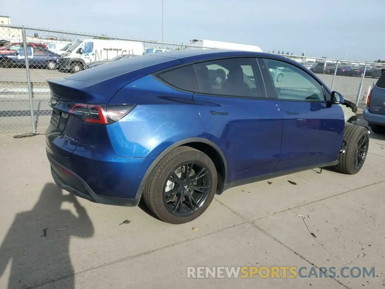 3 Photograph of a damaged car 5YJYGDEEXMF271715 TESLA MODEL Y 2021