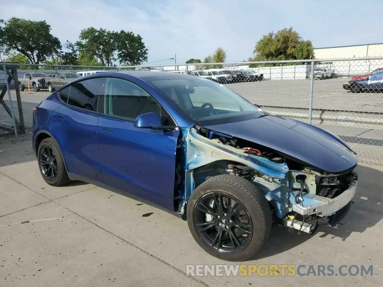 4 Photograph of a damaged car 5YJYGDEEXMF271715 TESLA MODEL Y 2021