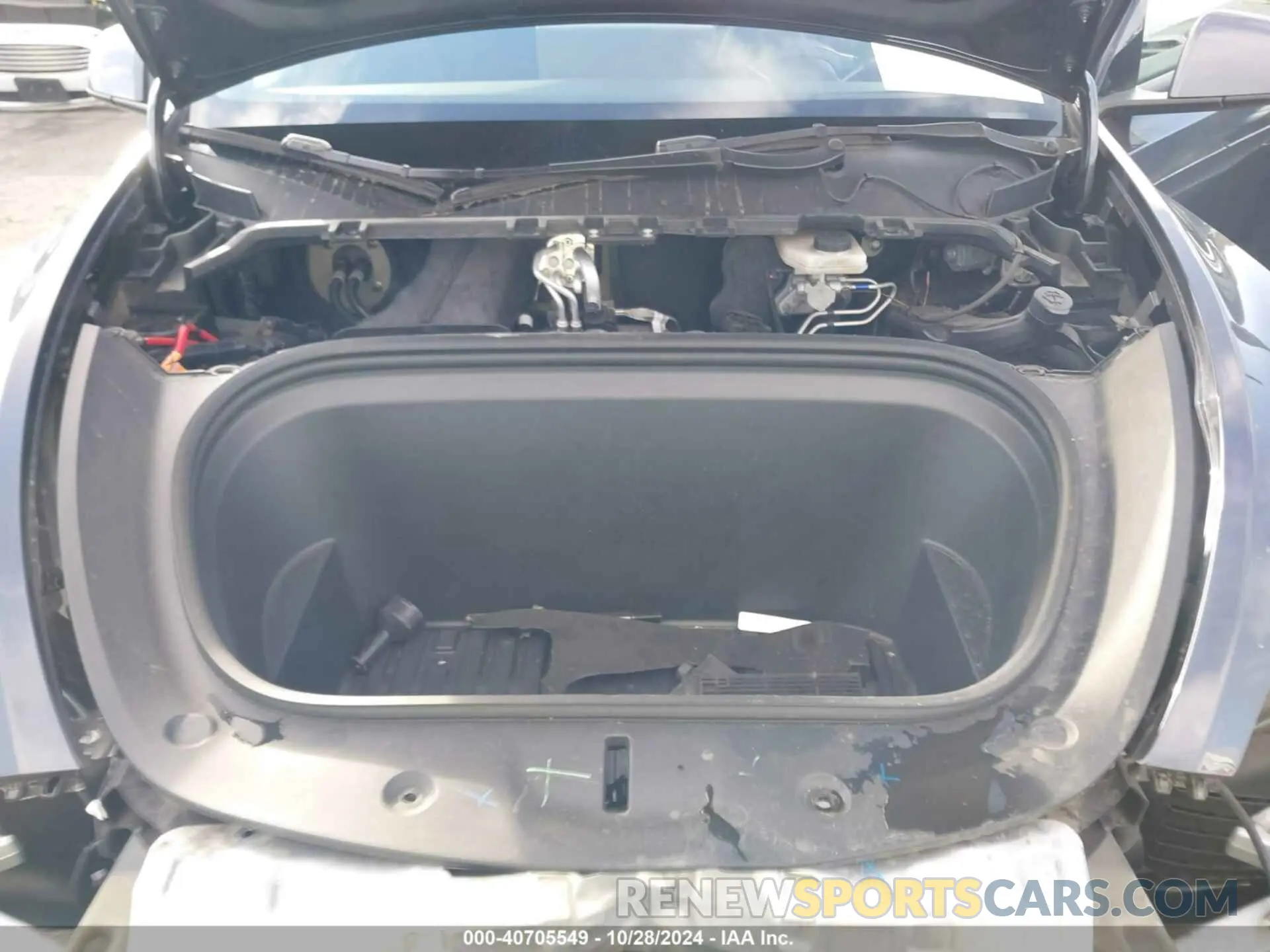 10 Photograph of a damaged car 5YJYGDEEXMF283136 TESLA MODEL Y 2021