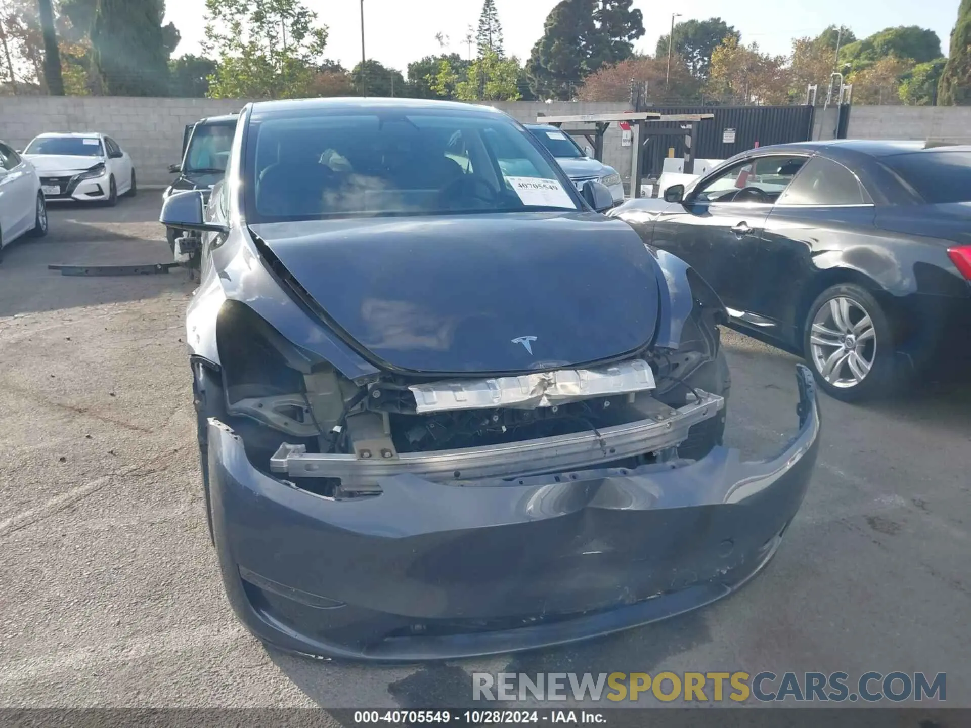 13 Photograph of a damaged car 5YJYGDEEXMF283136 TESLA MODEL Y 2021