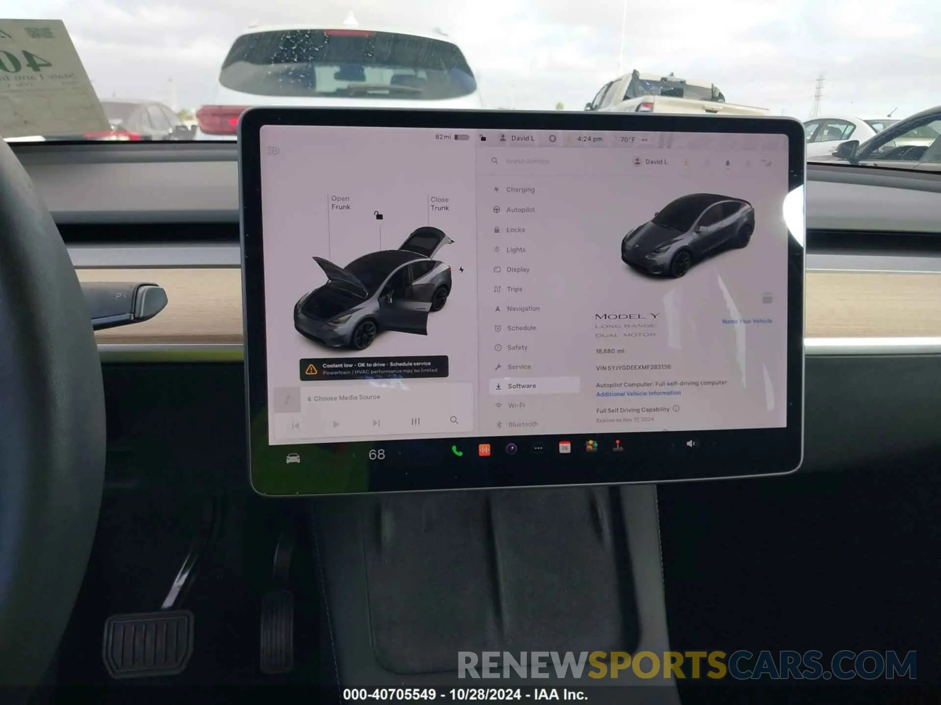 19 Photograph of a damaged car 5YJYGDEEXMF283136 TESLA MODEL Y 2021