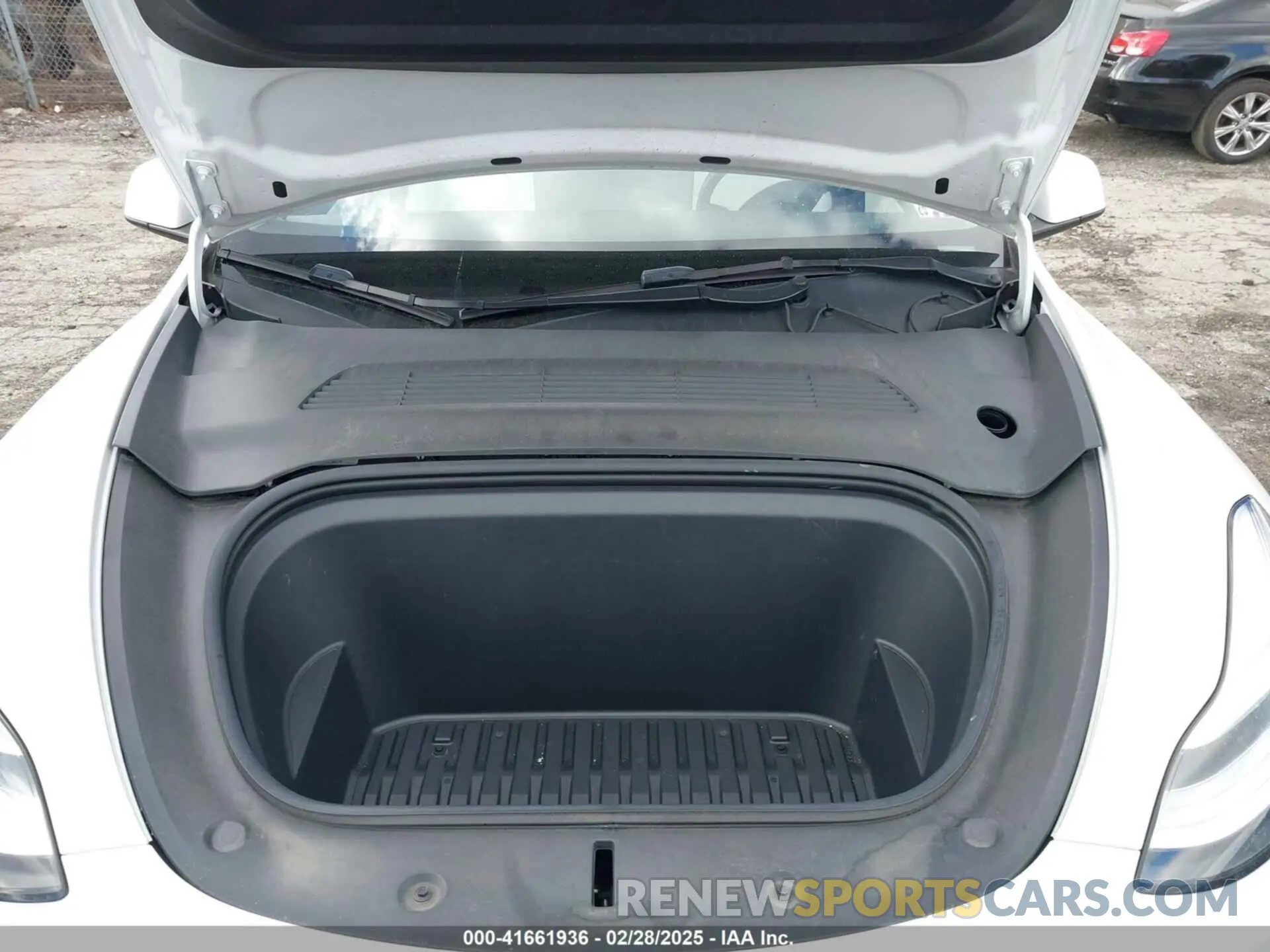 10 Photograph of a damaged car 5YJYGDEEXMF283914 TESLA MODEL Y 2021