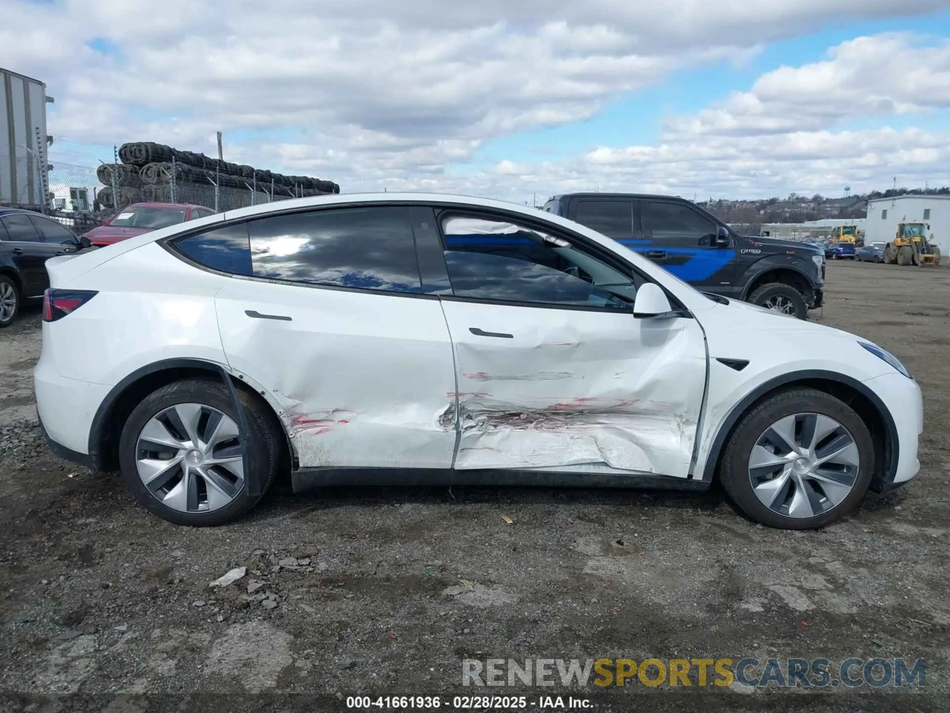 6 Photograph of a damaged car 5YJYGDEEXMF283914 TESLA MODEL Y 2021