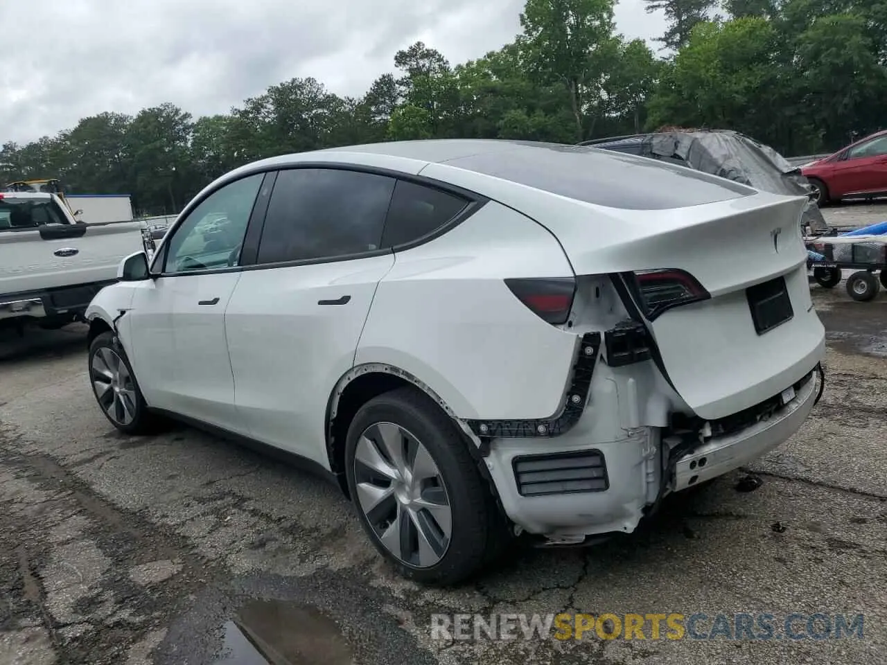 2 Photograph of a damaged car 5YJYGDEEXMF293455 TESLA MODEL Y 2021