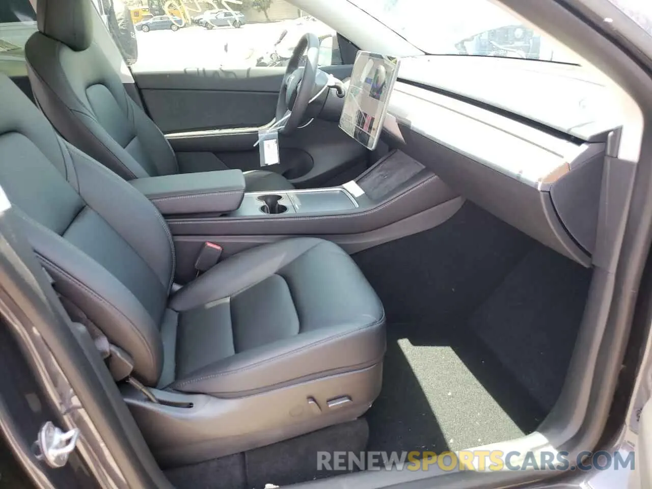 5 Photograph of a damaged car 5YJYGDEEXMF297151 TESLA MODEL Y 2021