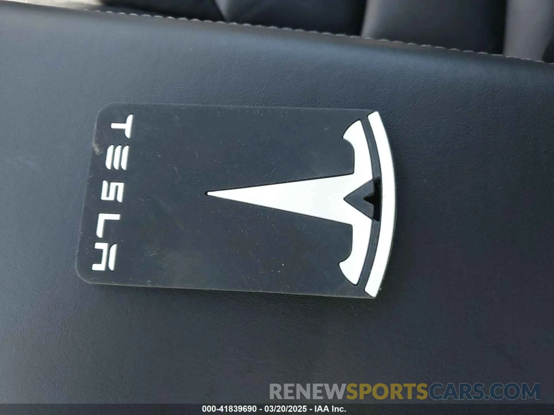 11 Photograph of a damaged car 5YJYGDEEXMF304096 TESLA MODEL Y 2021