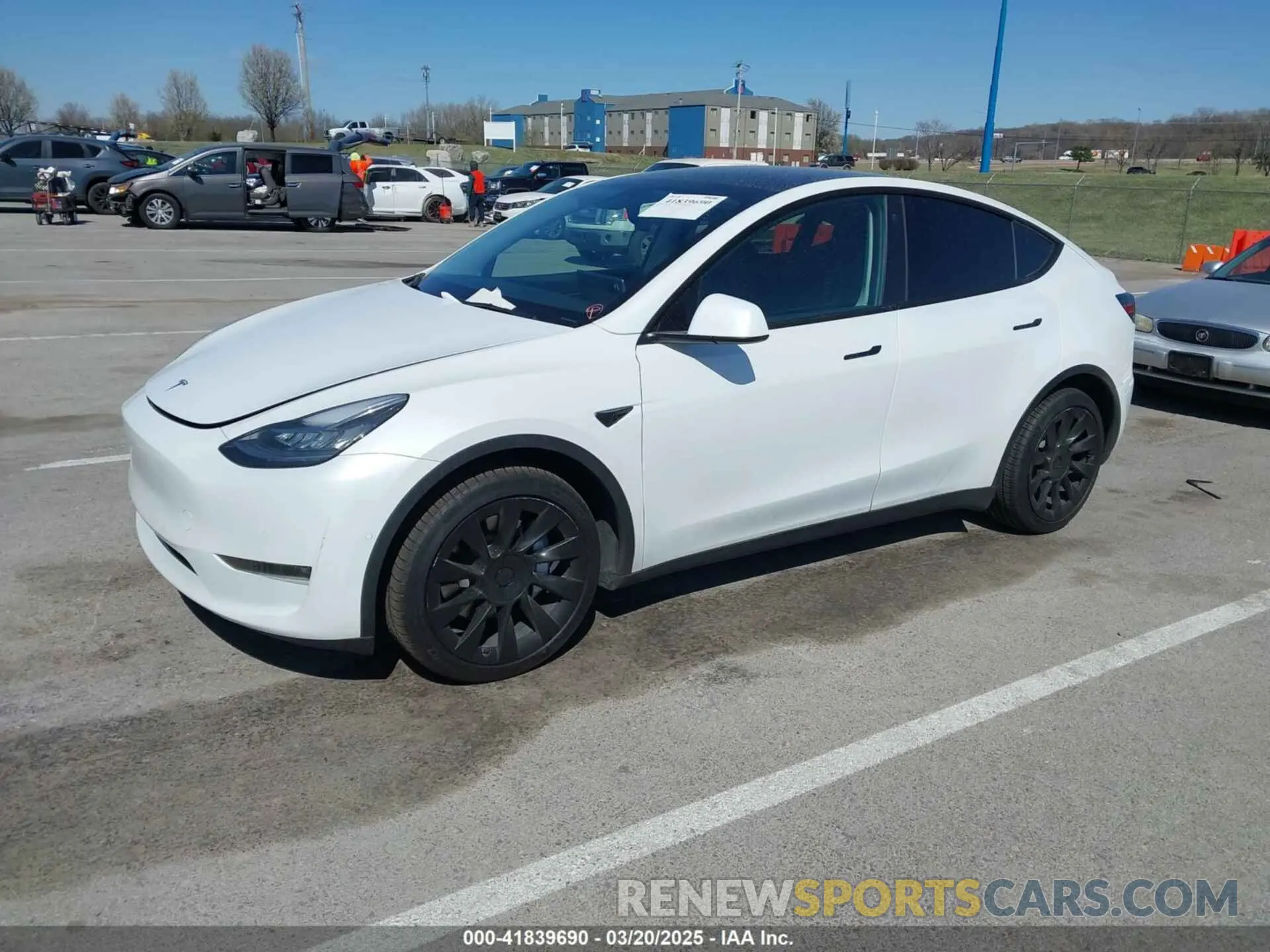 2 Photograph of a damaged car 5YJYGDEEXMF304096 TESLA MODEL Y 2021