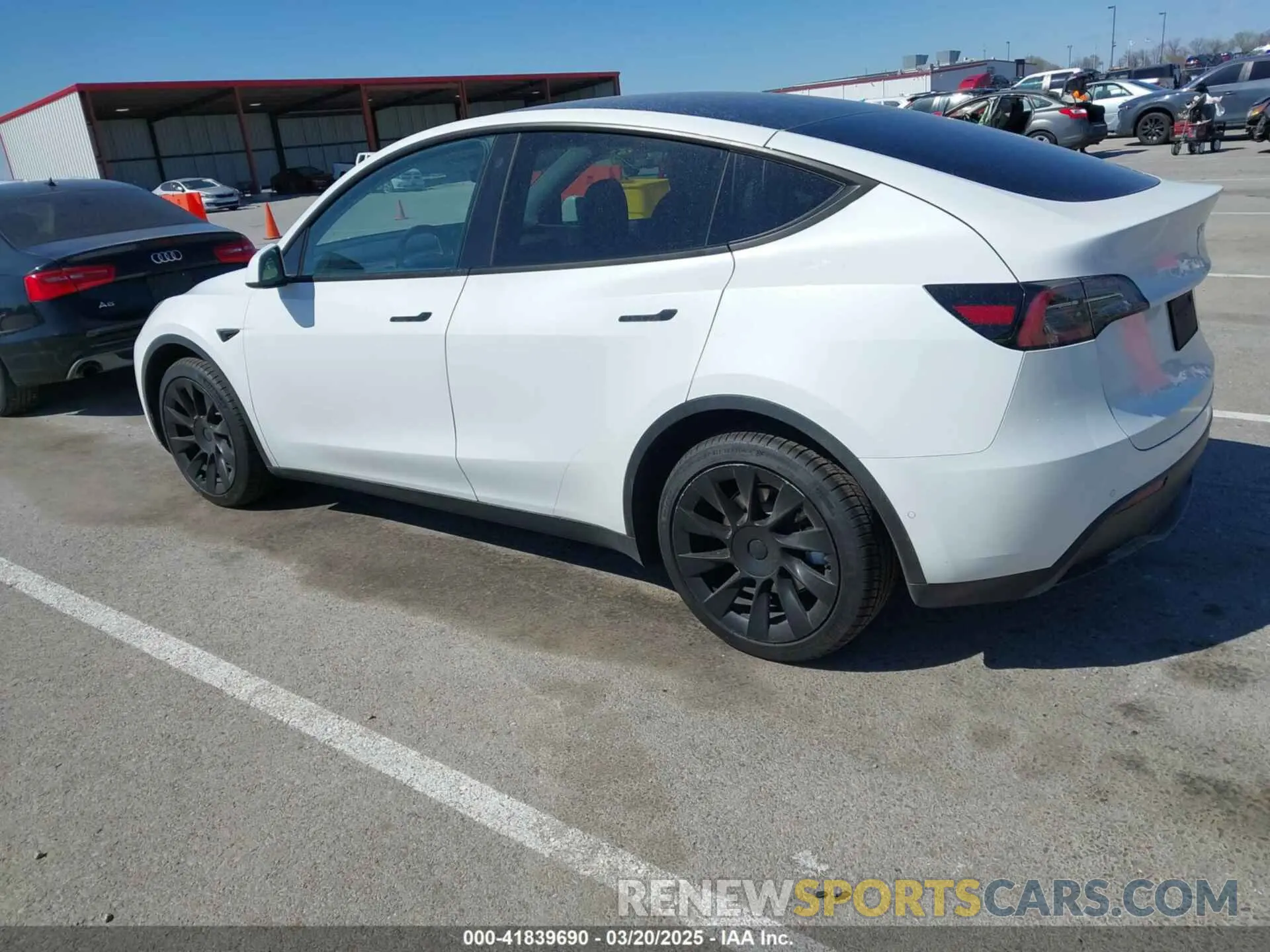 3 Photograph of a damaged car 5YJYGDEEXMF304096 TESLA MODEL Y 2021